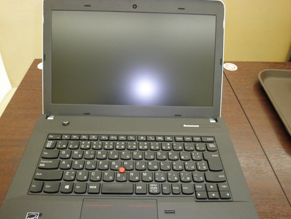 「ThinkPad E440」正面１
