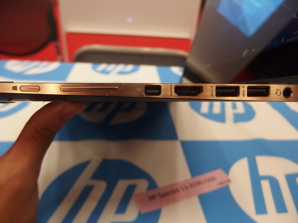 hp-spectre-13-x360-limited-edition-right