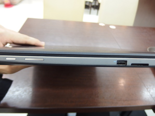 Inspiron-15-7000-2in1-notepc-right1